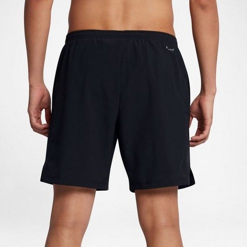 스포츠와 패션을 완벽하게 결합한 편안함과 스타일의 반바지