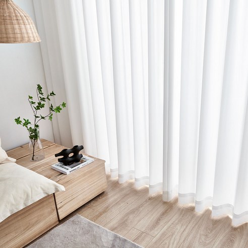 햇살은 막고, 사생활은 지켜주는 마법같은 차르르 커튼