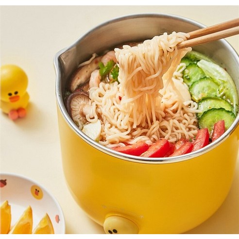 텐트 밖은 유럽 밥솥: 캠핑의 품격을 높이는 미니멀 전기 밥솥의 혁신