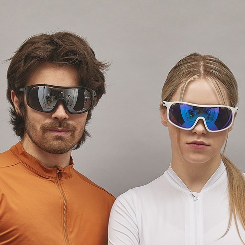 톰디어 렌즈 방풍 고스트 스포츠 선글라스 자전거 고글은 안전하고 편안한 눈썹을 제공하며, 인기 있는 TG1 고스트 자전거 고글입니다.