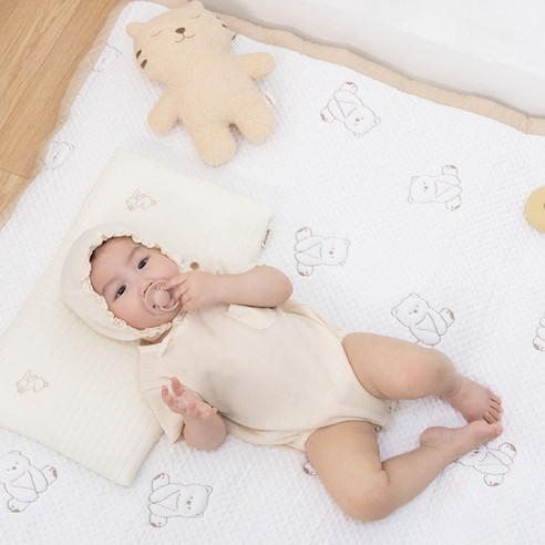 열 많은 아기에게 꿀잠을 선물하는 아가앤 접촉냉감 쿨매트