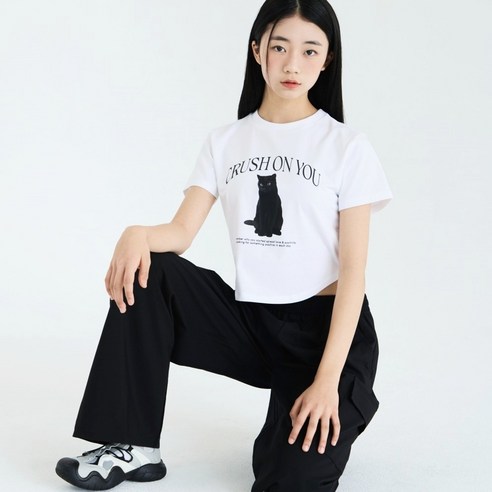 더데이걸 NC경산점 #여름신상 #여름패션 #아이돌패션 #핫한패션 #방송댄스 #언니룩 #시크룩 주니어 여학생 여아 아동 키즈 소녀 초등학생 시크고양이크롭반팔티