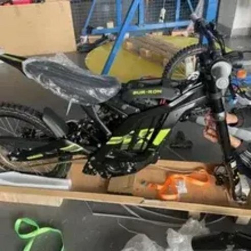 답답한 일상, 짜릿하게 날려줄 궁극의 해방구: Sur Ron X 6000w 라이트 비 더트 바이크 써론