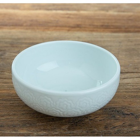 전통과 현대의 만남, 당신의 식탁을 품격 있게 장식하다