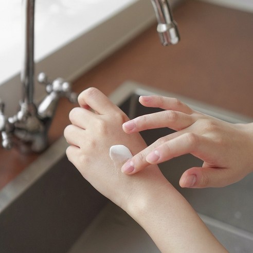 무향의 촉촉함으로 주방에서의 소중한 손을 섬세하게 가꾸다.