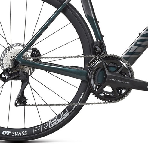 탁월한 성능과 매력적인 디자인의 로드 자전거