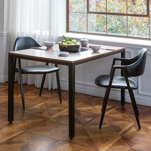 기능성과 디자인을 갖춘 모리 인덕션 식탁