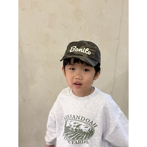 세련된 카모 패턴의 꾸안꾸 스타일 완성, [럭키즈] 보니토 캡모자