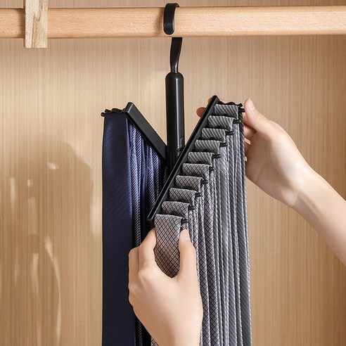옷장 속 숨겨진 공간을 깨우는 영그린 넥타이 걸이