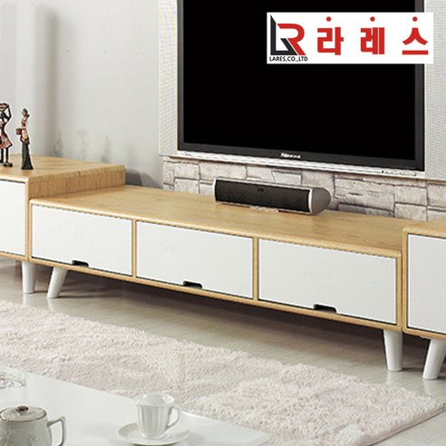 기능적이고 스타일리시한 하모니 서랍장으로 거실의 질서를 정리하세요