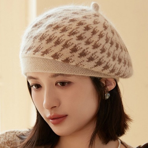데이즈원 여성 베레모 중년 털모자 비니 두건 모자