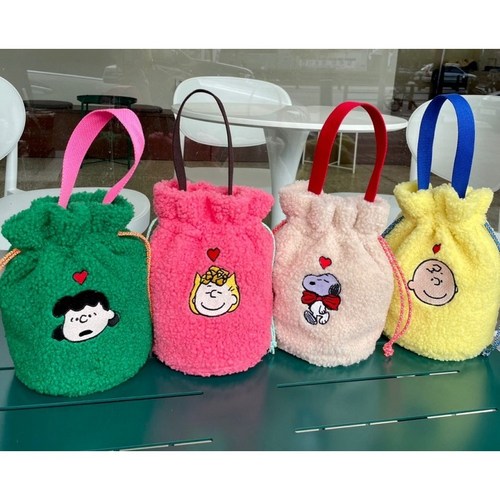 다다맘 스누피 숄더크로스백 뽀글이가방