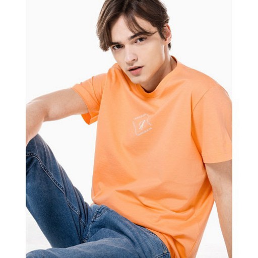 캘빈클라인 AK분당점 캘 빈클라인진 남성 레귤러핏 CK 모노트라이앵글 반팔 티셔츠 J318146-SFX