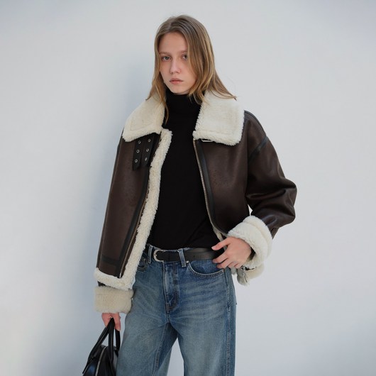 던스트 LOOSE FIT LINE SHEARLING JACKET UDJU4D123_던스트로 완벽한 홈스타일링 완성하기