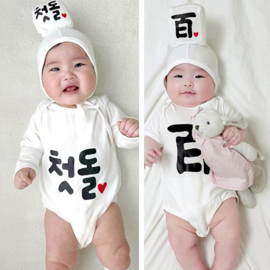 백설기 첫돌 바디슈트 – 백일 촬영, 출산선물 및 아기 외출복 쌍둥이옷 백설기 첫돌 바디슈트 – 백일 촬영, 출산선물 및 아기 외출복 쌍둥이옷