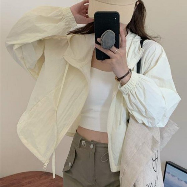 워니비 방수 바람막이 자외선 차단 후드 점퍼 여름 간절기 여성
