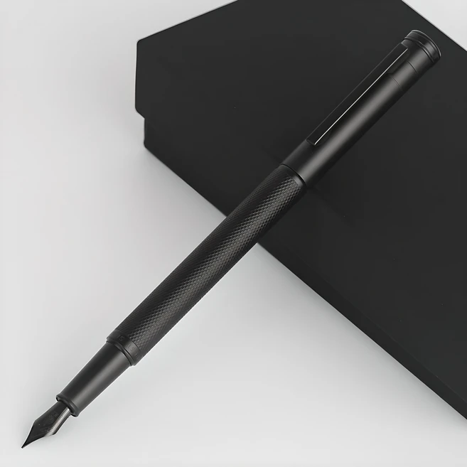 홍디안 만년필 포레스트 선물용 이니셜 고급 명품 교수님 여자 선물 입문용 펜, 블랙, EF