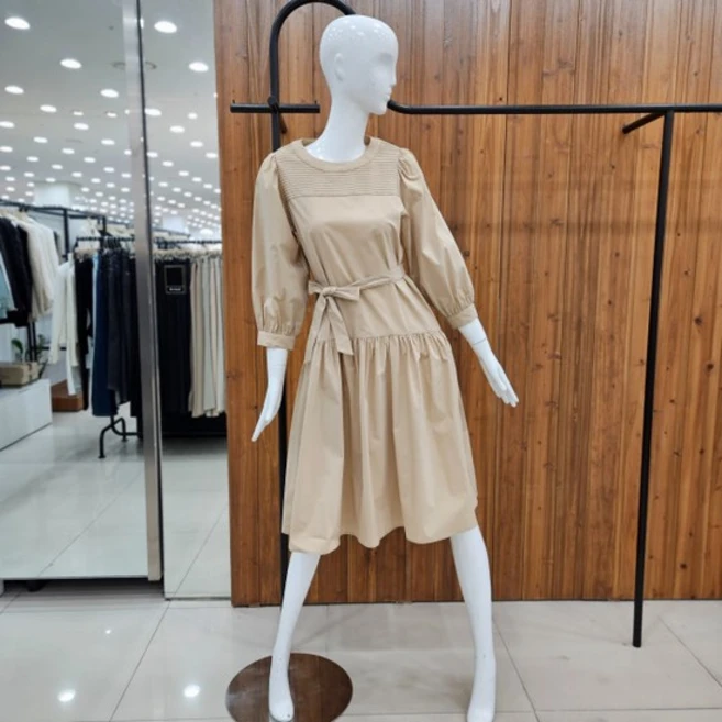 벨티드 핀턱 요크 원피스 72F2337002