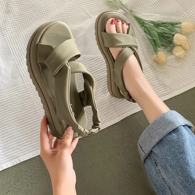 키높이 발 편한 통굽 여름 샌들