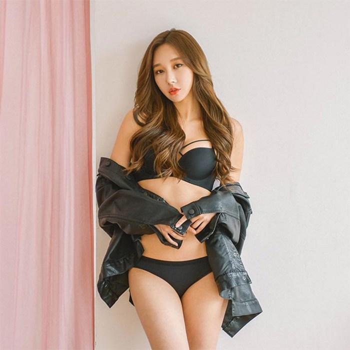 위크유 앞태미녀 하네스 스트랩 속옷 세트 대표 이미지 - 70A 브라 추천