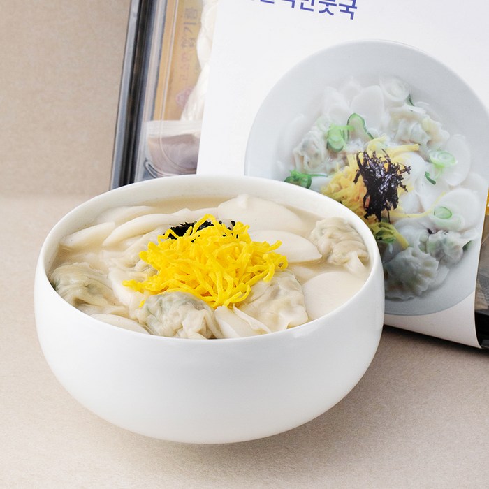 MYCHEF 사골 떡만둣국 2인, 758g, 1개 대표 이미지 - 마이셰프 밀키트 추천