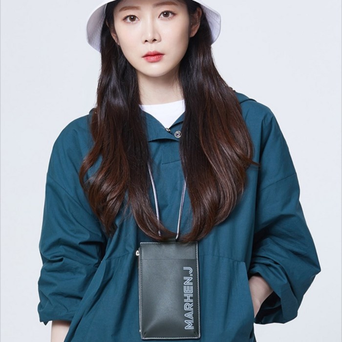 마르헨제이 롤리백 시즌3 대표 이미지 - 마르헨제이 숄더백 추천