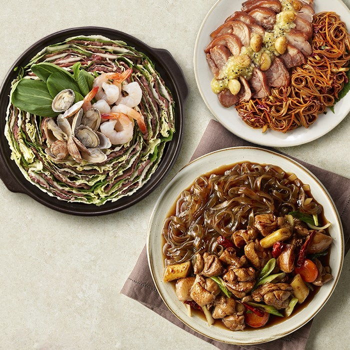 애슐리 마늘족발과 막국수＋해산물 밀푀유나베＋안동찜닭 (총 6인분) 홈파티 밀키트 세트 대표 이미지 - 밀푀유나베 밀키트 추천