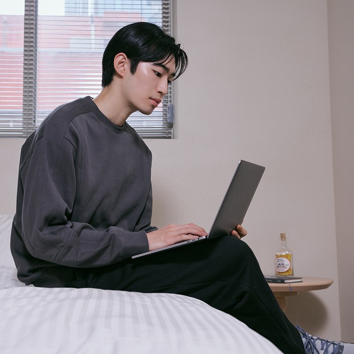 프로젝트엠 캐주얼 테리절개 맨투맨