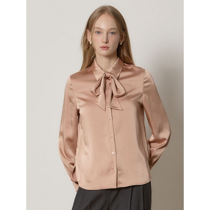 리스트 홀리데이 새틴 타이 블라우스 택가격 178000원