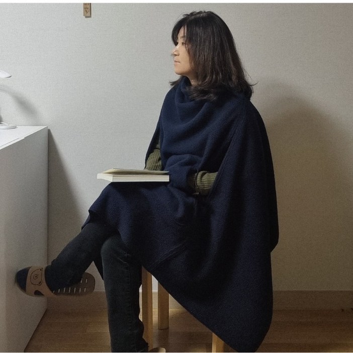 공감공감 양털 핸즈프리 입는담요 여행 차량 비박 독서실 집돌이 사무실 병원 비행기에서 사용 가능한 손빼담요 손빼요