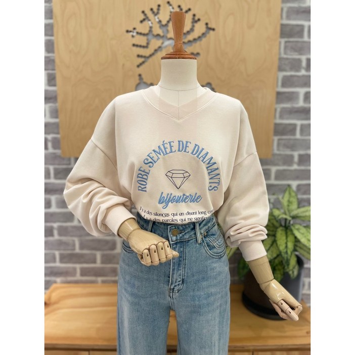 레코브 보석 브이맨투맨 LC41D3LT013X