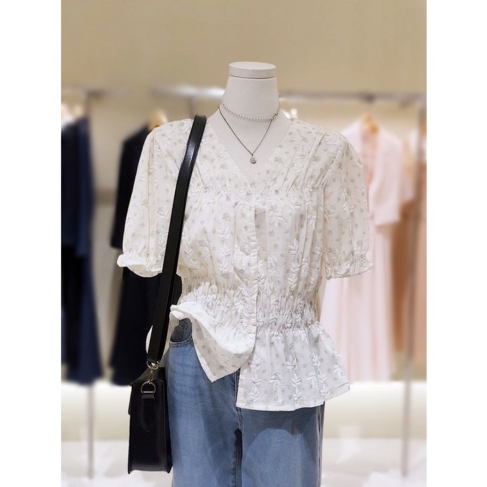 정품 숲 페플럼 셔링반팔 블라우스 SB6SS3F 균일가 딜