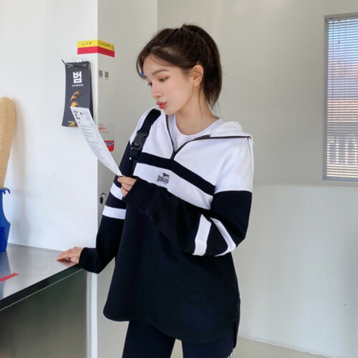 소매 배색형 후드티 블랙 LMATS681FBK