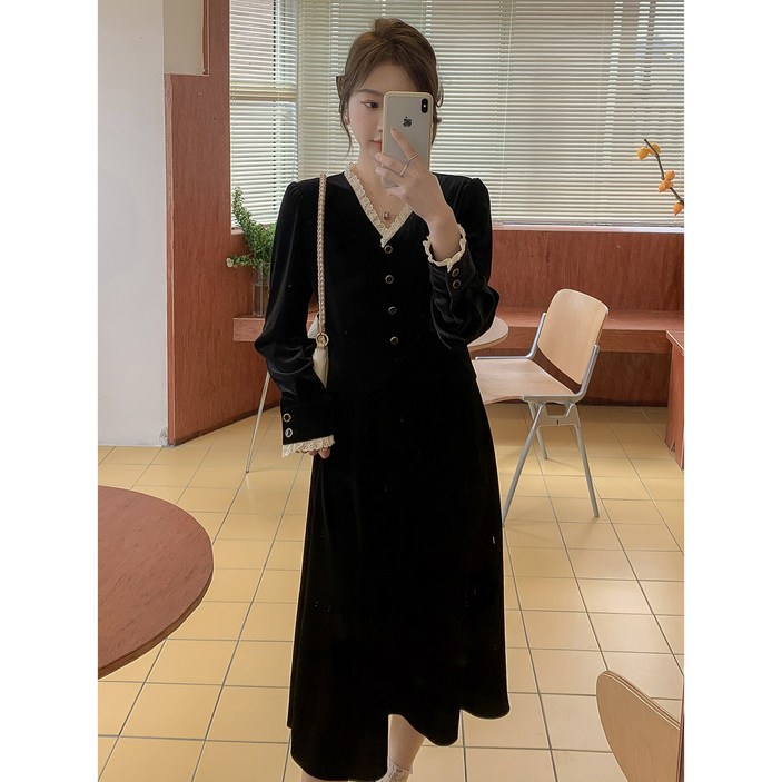 여성복 신상 가을 겨울 햅번 스타일 브이넥 롱 조거 벨벳 블랙 이너 원피스
