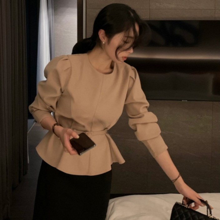 뉴욕멋쟁이 시아 세미크롭 벨트 블라우스