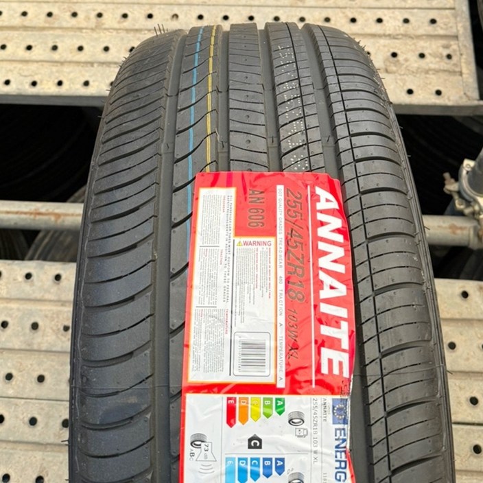 정품 신품타이어 255/45R18 BMW 320D 아우디A7 A8 2554518, 1개