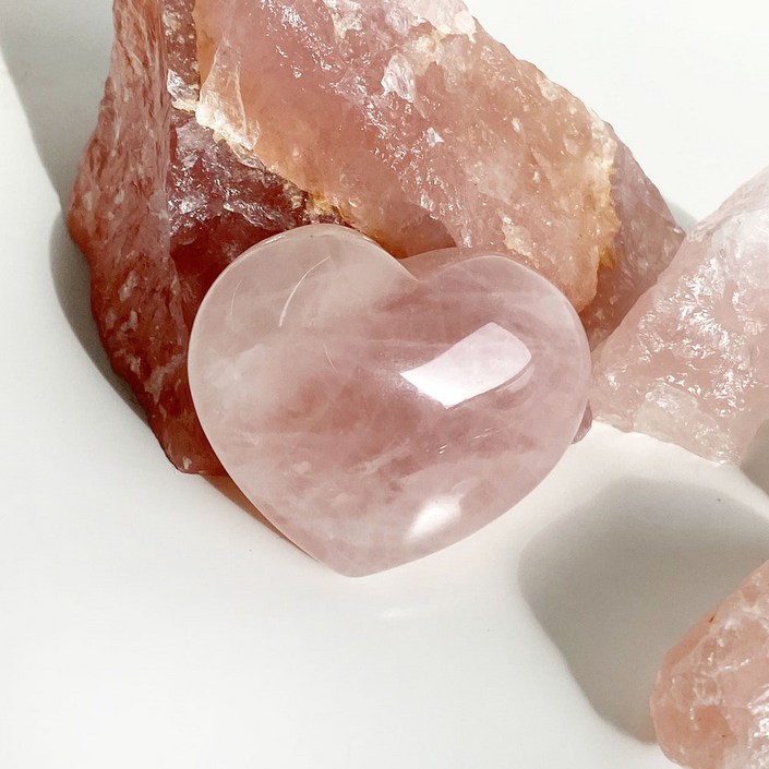 천연 로즈쿼츠 원석, 사랑의 석영 장미수정 파워스톤 4.5×4.5cm 5660g, 1개, 단일색상 천연 로즈쿼츠 원석, 사랑의 석영 장미수정 파워스톤 4.5×4.5cm 5660g, 1개, 단일색상