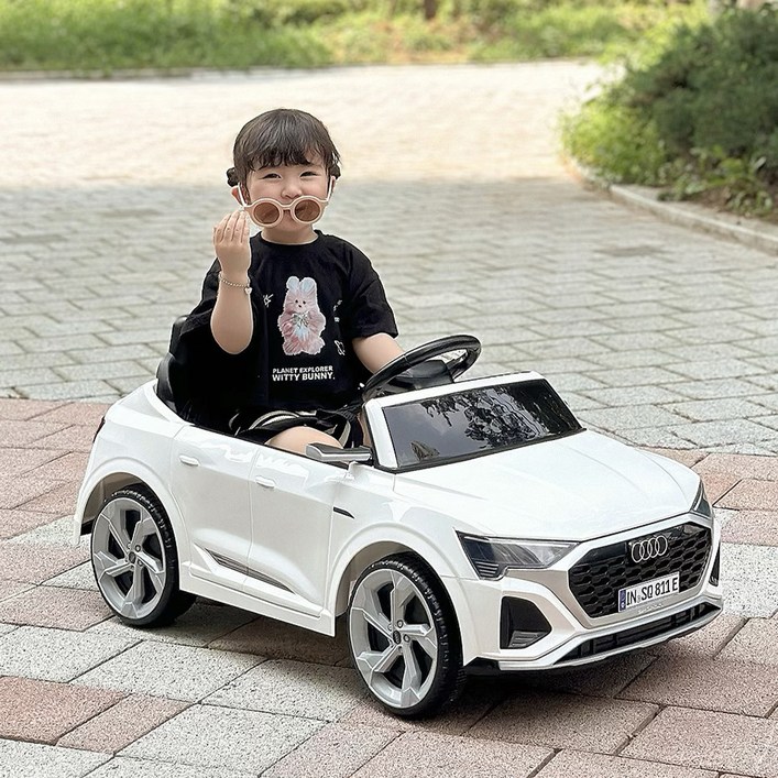 대호토이즈 유아용 아우디 SQ8 etron 전동차