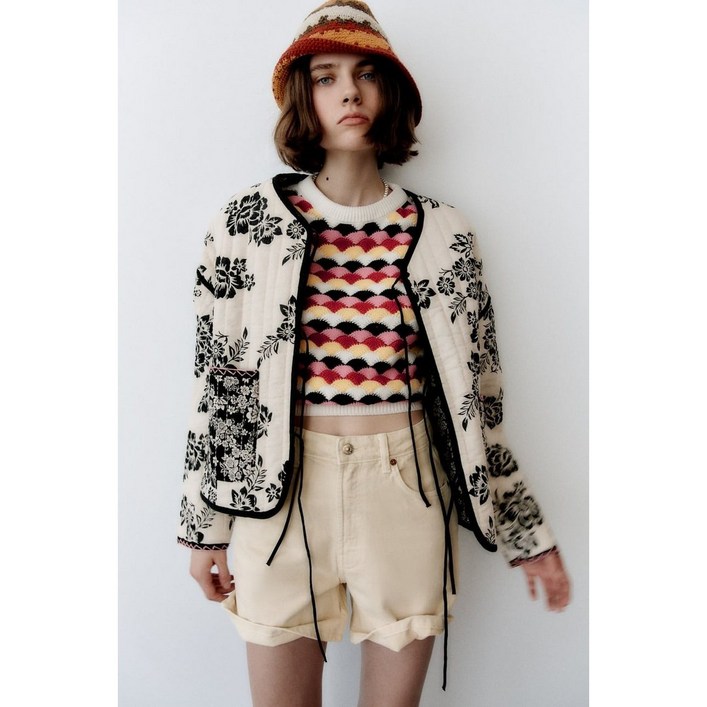 ZARA 리버시블 빈티지 노카라 V넥 퀼팅 자켓 꽃무늬 경량 패딩 간절기 누빔 양면 깔깔이 ZARA 리버시블 빈티지 노카라 V넥 퀼팅 자켓 꽃무늬 경량 패딩 간절기 누빔 양면 깔깔이