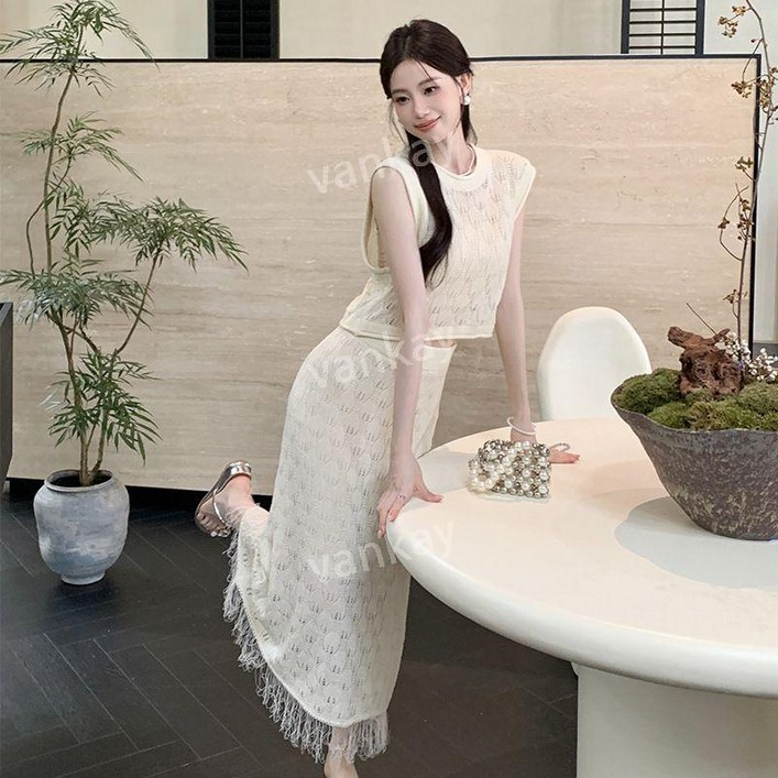 vankay 스타일리쉬 패션 세트 여 레이스 펀칭 민소매 톱 스커트 니트 투피스yy7044