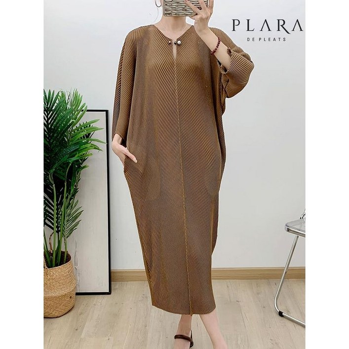 플라라 88까지 플리츠오블리넥솔리드원피스