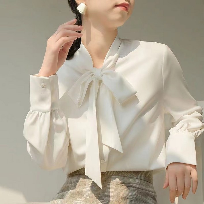 포플러앤씨 젤라 리본 블라우스