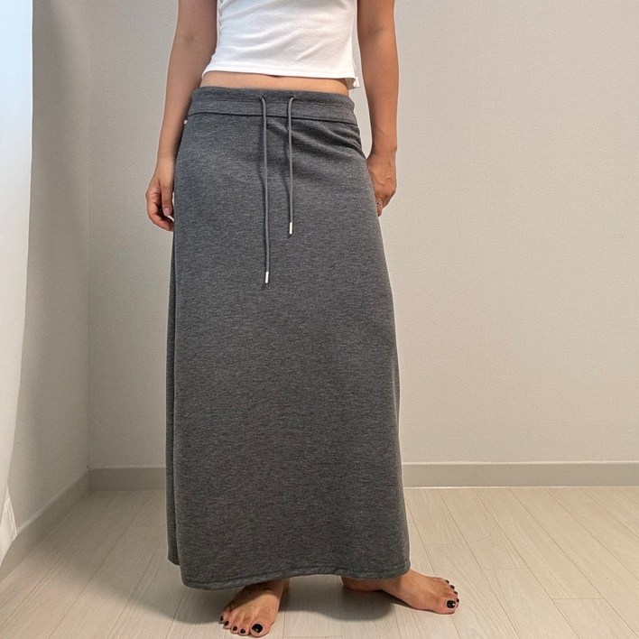 어서스 여성의류 메탈 참 스트링 로우 맥시 롱 스커트 데일리룩 코디