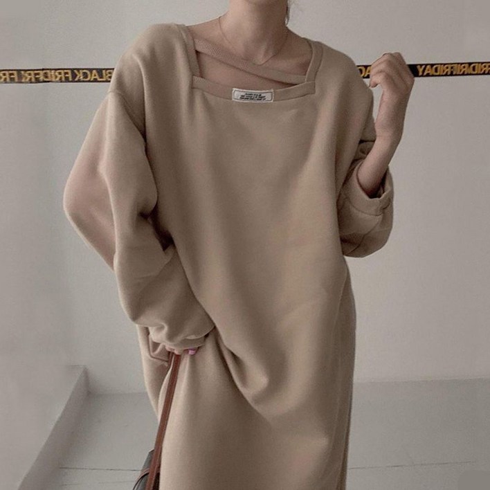 JUSTFEELING 빅사이즈 150KG까지 나른한 스퀘어넥 긴팔 맨투맨 원피스 데일리룩 박시핏 도톰 롱원피스 뒷면 영문글짜 패턴 원피스