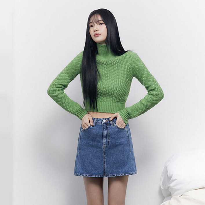 게스진게스 YM4S1657 여성 지그재그 폴라 스웨터 니트