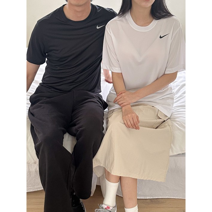 [오늘배송] 나이키 티셔츠 남녀공용 오버핏 반팔 여름 반팔티