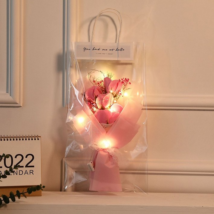 퍼레이드월드 비누꽃 조화 장미 LED 꽃다발, 핑크
