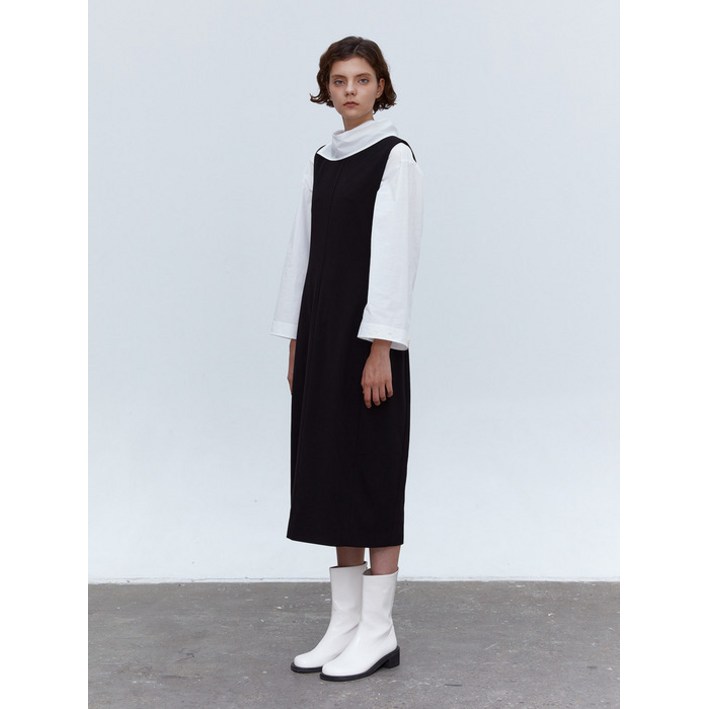 MOHAN TOF SLEEVELESS SLIM LINE DRESS BLACK