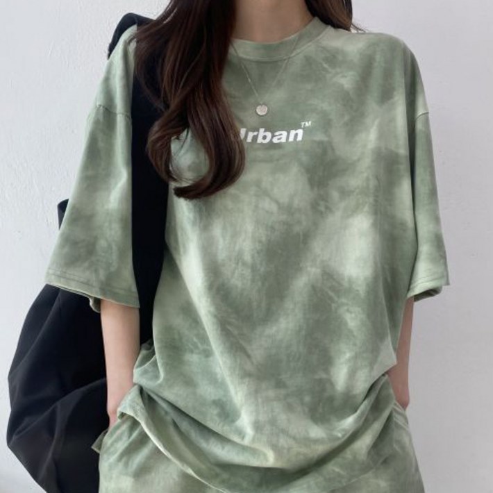 구디프 Urban 레터링 나염 타이다이 루즈핏 반팔티 반바지 세트 구디프 Urban 레터링 나염 타이다이 루즈핏 반팔티 반바지 세트