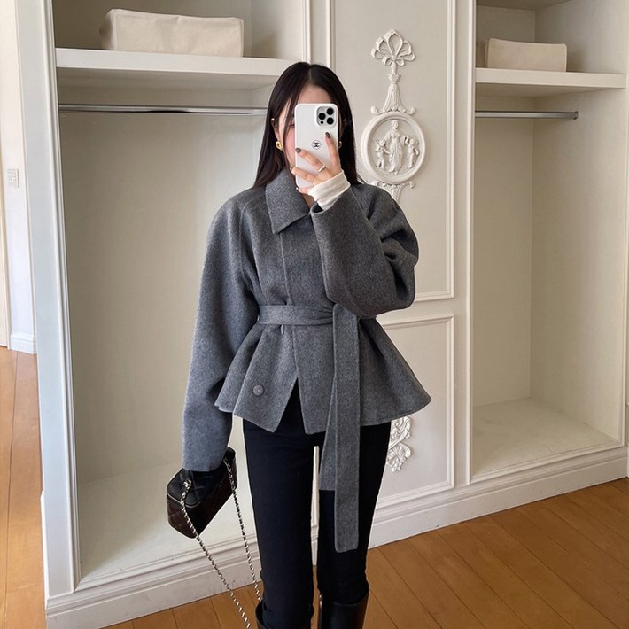 예쁨시전 러블리 모직 벨트 히든버튼 숏 코트 예쁨시전 러블리 모직 벨트 히든버튼 숏 코트
